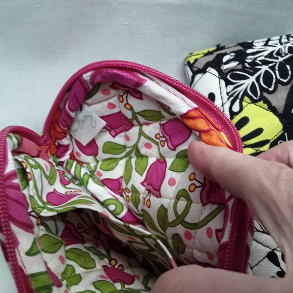 Vera Bradley wallet 😀😀😀 - Picture 5 of 5